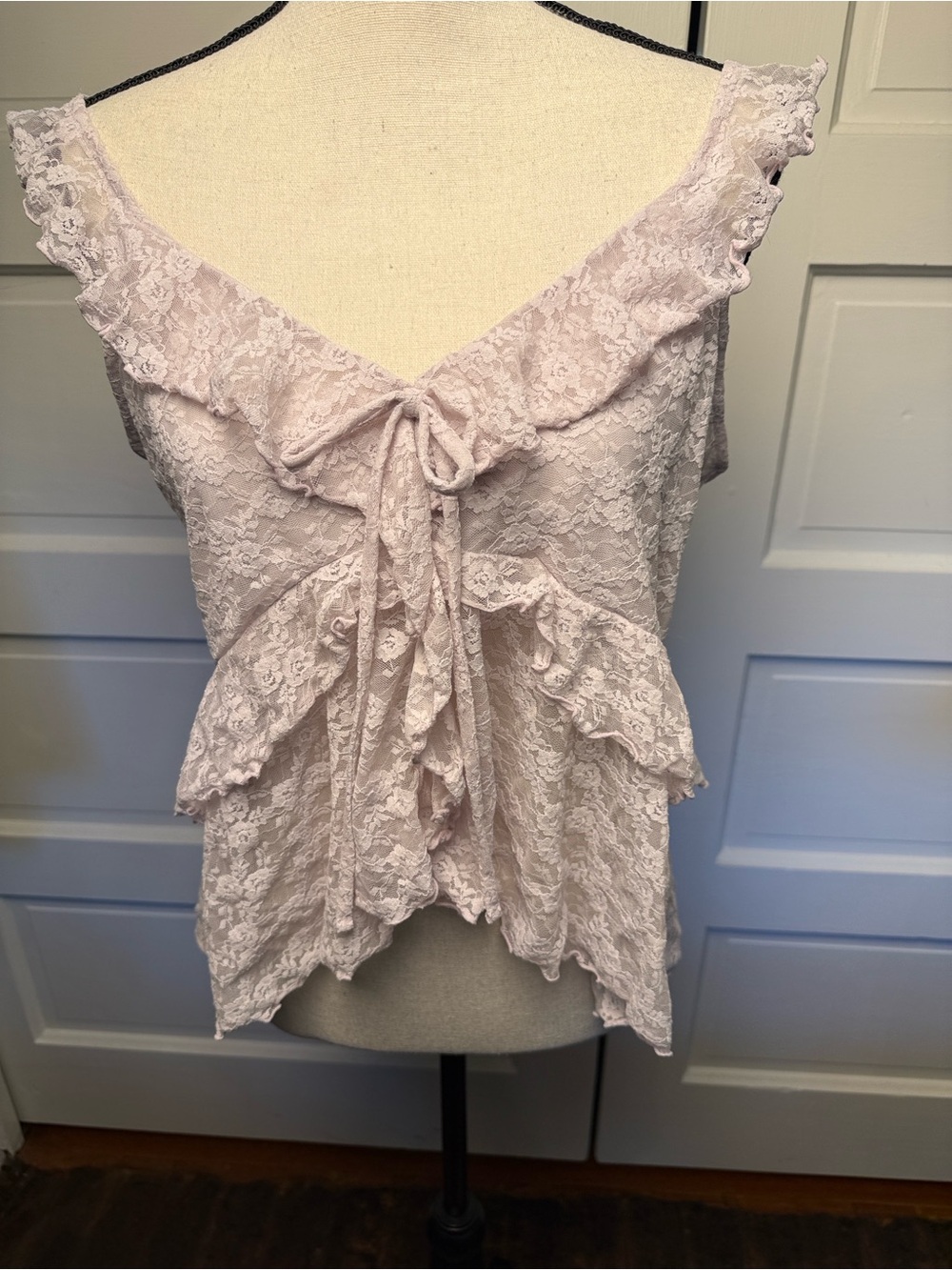 Lace Ruffle Top Old Navy L Blush Pink Tie Front Coquette Romantic Tiered Cami - Picture 1 of 11